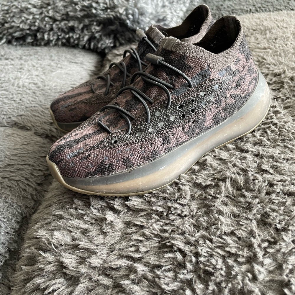 Yeezy boost onyx